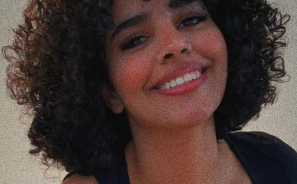 رهف القنون تنشر صورة عارية تماماً